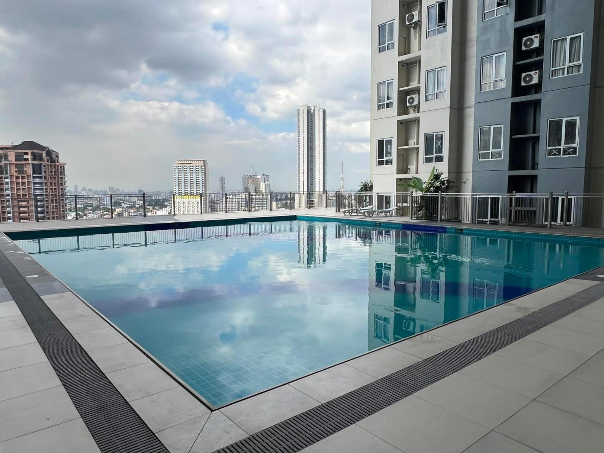 Chic City Nook At Victoria Sports Manila Esterno foto